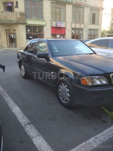 Mercedes C 220 1998, 726,000 km - 2.2 л - Bakı