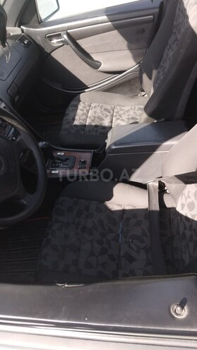 Mercedes C 220 1997, 350,000 km - 2.2 л - Şamaxı