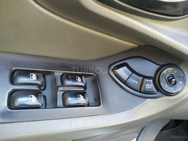 Hyundai Santa Fe 2002, 290,500 km - 2.7 l - Bakı