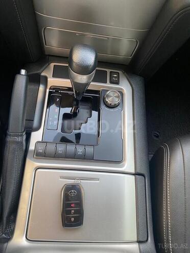 Toyota Land Cruiser 2018, 46,000 km - 4.0 l - Bakı