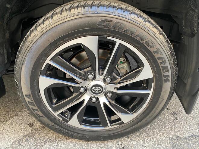 Toyota Land Cruiser 2018, 46,000 km - 4.0 l - Bakı