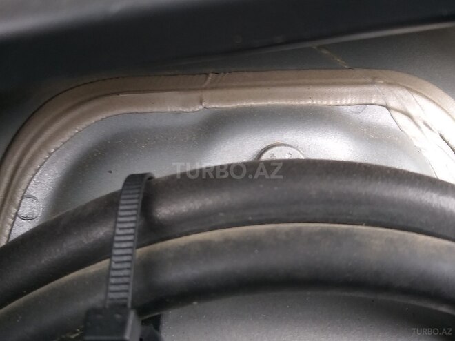 Mercedes E 230 1996, 401,000 km - 2.3 l - Mingəçevir