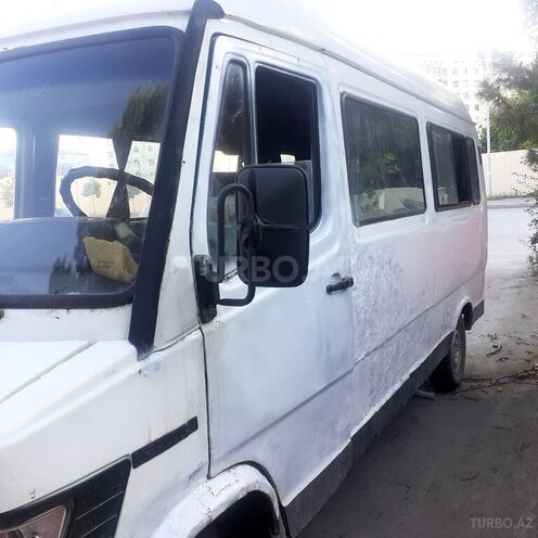 Mercedes 208 D 1993, 350,000 km - 2.5 l - Gəncə