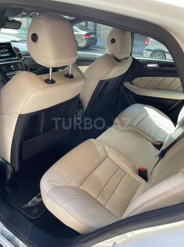 Mercedes  2015, 51,500 km - 5.5 l - Bakı