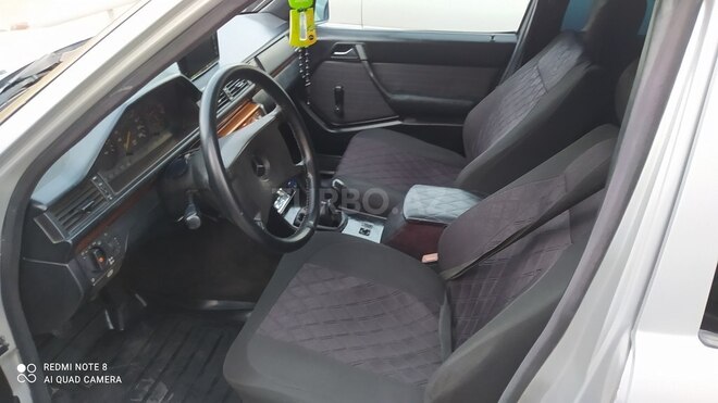 Mercedes E 200 1991, 245,000 km - 2.0 л - Bakı