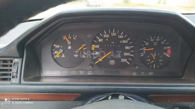 Mercedes E 200 1991, 245,000 km - 2.0 л - Bakı