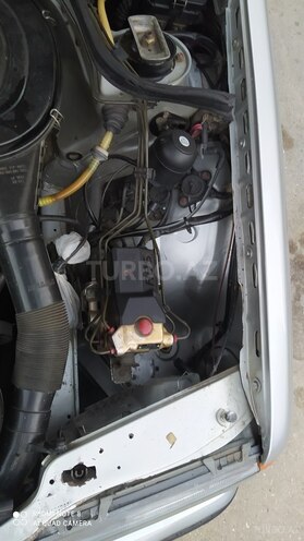 Mercedes E 200 1991, 245,000 km - 2.0 л - Bakı