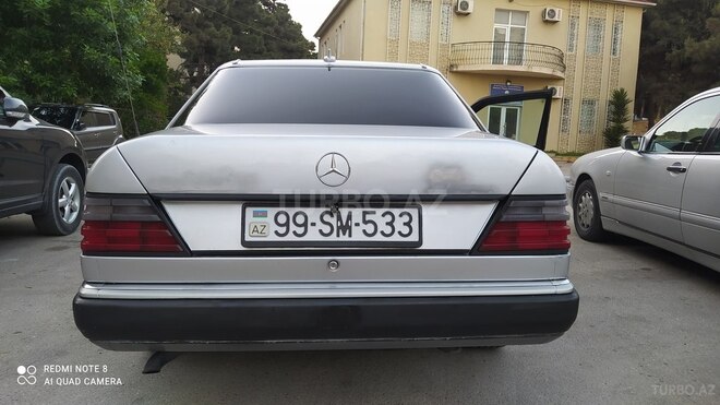 Mercedes E 200 1991, 245,000 km - 2.0 л - Bakı