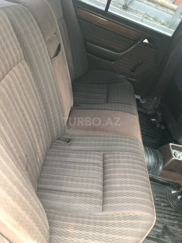Mercedes E 250 1991, 250,000 km - 2.5 л - Sumqayıt