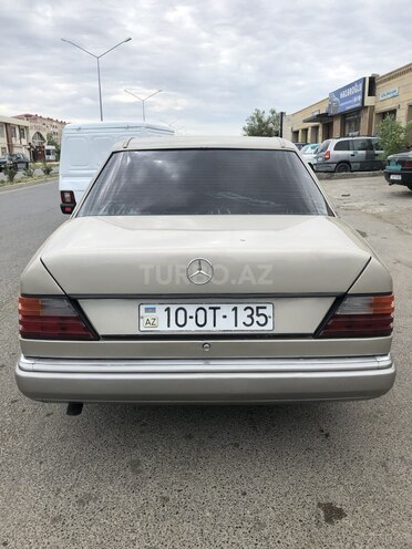 Mercedes E 250 1991, 250,000 km - 2.5 л - Sumqayıt