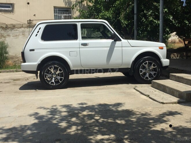 LADA (VAZ) Niva 2011, 224,000 km - 1.7 l - Bakı