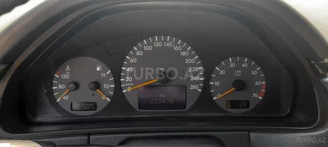 Mercedes E 240 2000, 229,000 km - 2.4 l - Bakı