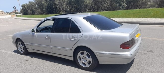 Mercedes E 240 2000, 229,000 km - 2.4 l - Bakı