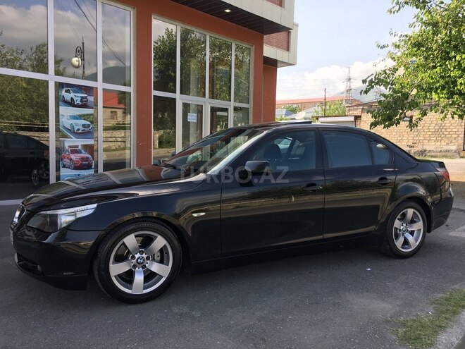 BMW 530 2005, 277,000 km - 3.0 l - Şəki