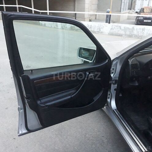 Mercedes C 230 2000, 316,000 km - 2.3 l - Sumqayıt