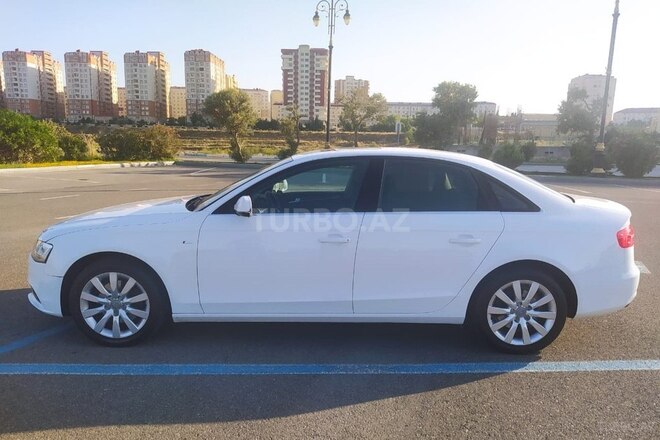 Audi A4 2015, 109,000 km - 1.8 л - Sumqayıt