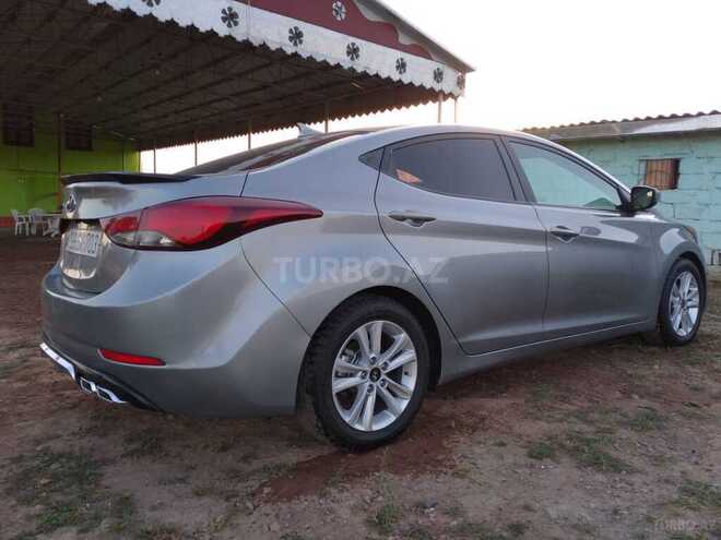 Hyundai Elantra 2014, 173,809 km - 1.8 l - Salyan