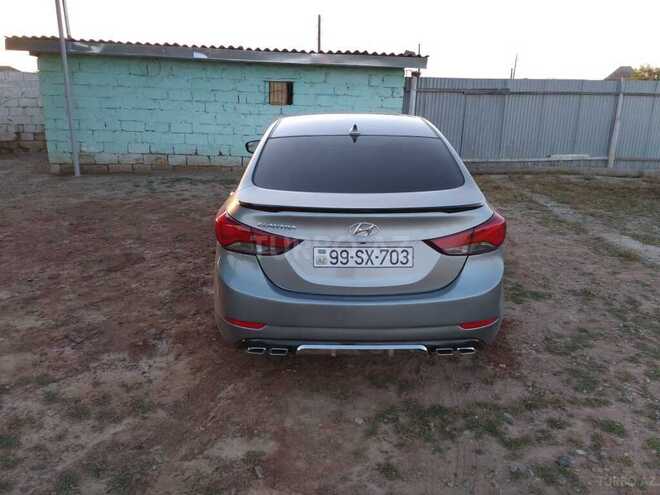 Hyundai Elantra 2014, 173,809 km - 1.8 l - Salyan