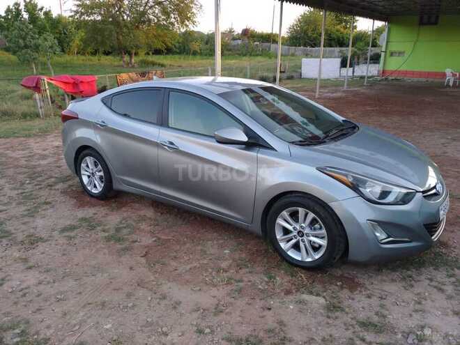 Hyundai Elantra 2014, 173,809 km - 1.8 l - Salyan