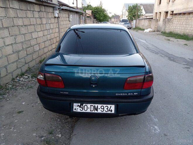 Opel Omega 1995, 365,000 km - 2.0 л - Qusar