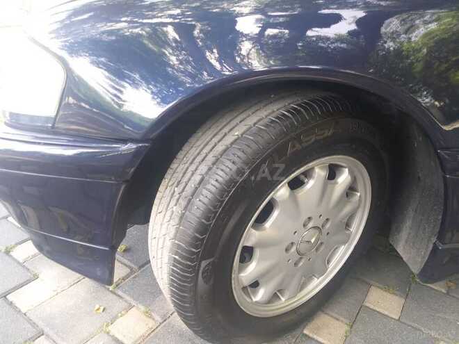 Mercedes C 180 1998, 298,050 km - 1.8 l - Yevlax