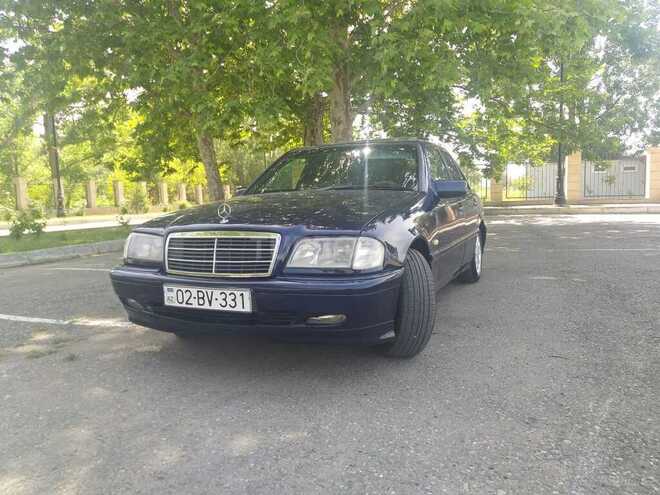 Mercedes C 180 1998, 298,050 km - 1.8 l - Yevlax