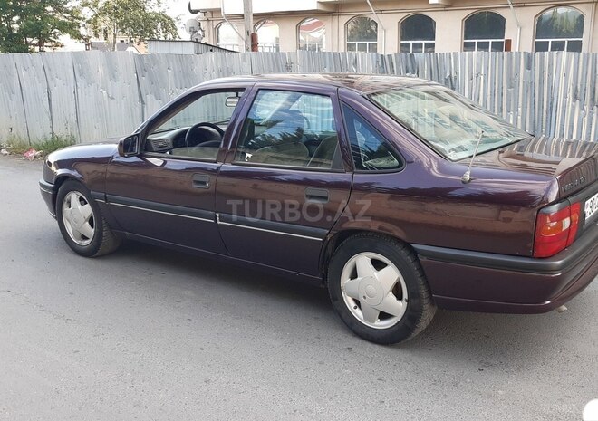 Opel Vectra 1995, 407,658 km - 1.8 l - Zaqatala