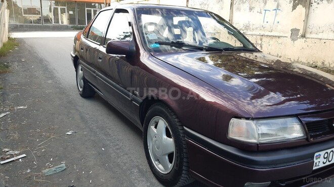 Opel Vectra 1995, 407,658 km - 1.8 l - Zaqatala
