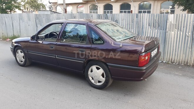 Opel Vectra 1995, 407,658 km - 1.8 l - Zaqatala