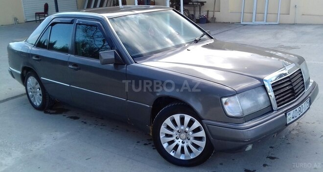 Mercedes E 250 1992, 700,000 km - 2.5 л - Quba