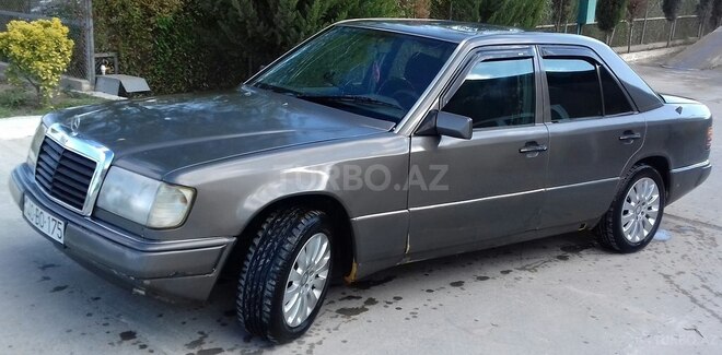 Mercedes E 250 1992, 700,000 km - 2.5 л - Quba