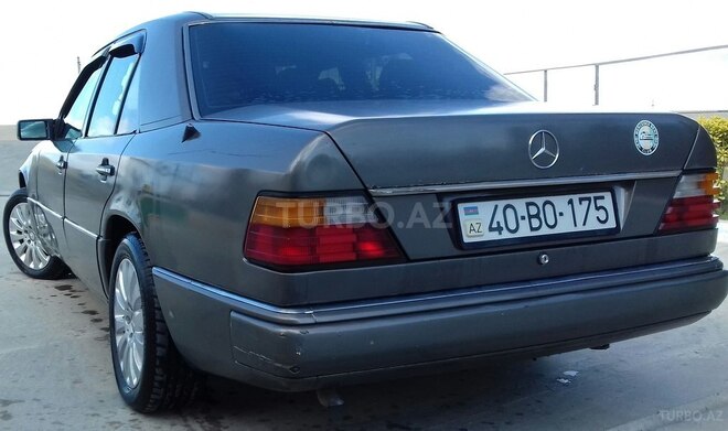 Mercedes E 250 1992, 700,000 km - 2.5 л - Quba