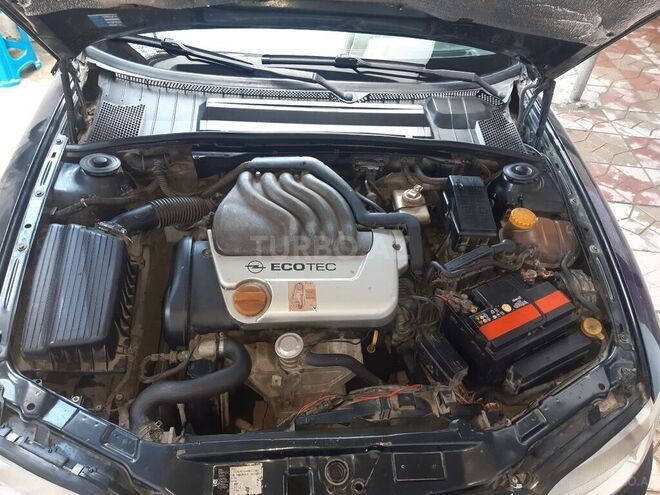 Opel Vectra 1996, 400,000 km - 1.6 l - Bakı