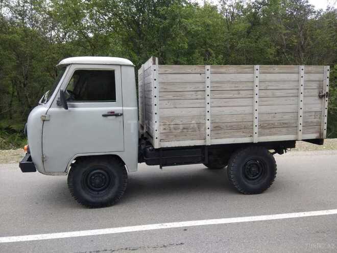 UAZ 3303 1985, 220,000 km - 2.4 l - Quba
