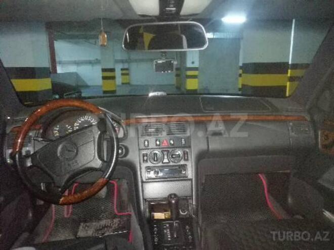 Mercedes E 230 1995, 470,000 km - 2.3 l - Bakı