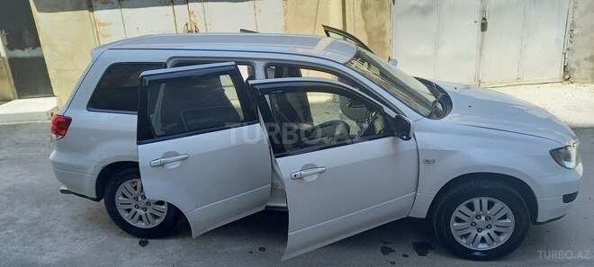 Mitsubishi Airtrek 2002, 216,000 km - 2.0 l - Bakı