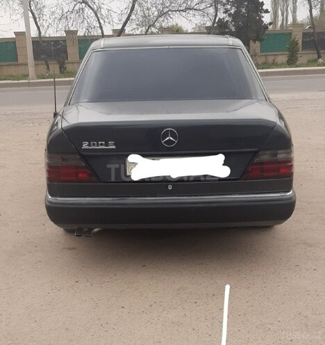 Mercedes  1989, 12,000 km - 2.0 л - Sabirabad