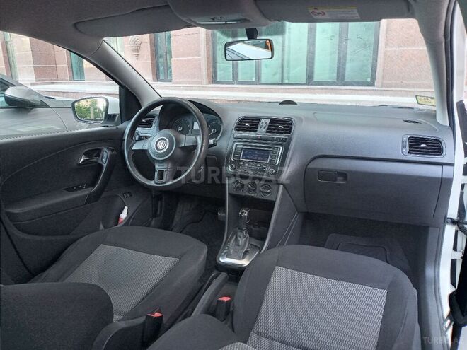 Volkswagen Polo 2012, 211,000 km - 1.6 l - Bakı