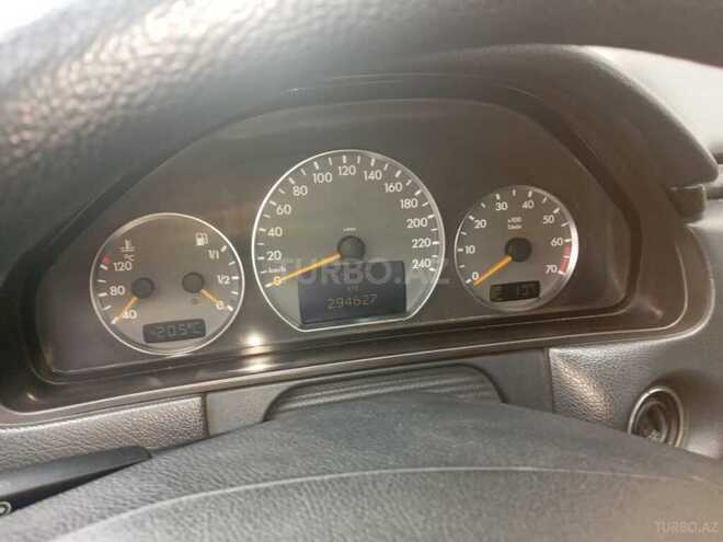 Mercedes E 240 2000, 238,000 km - 2.4 l - Bakı