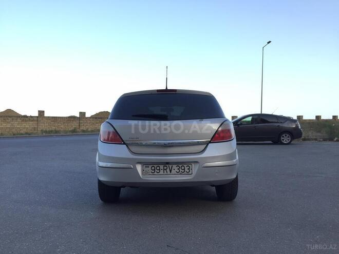 Opel Astra 2006, 272,000 km - 1.3 л - Bakı