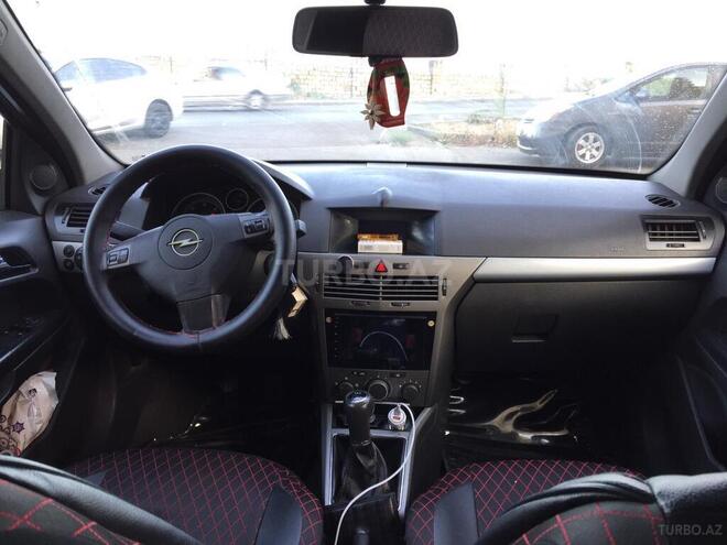 Opel Astra 2006, 272,000 km - 1.3 л - Bakı