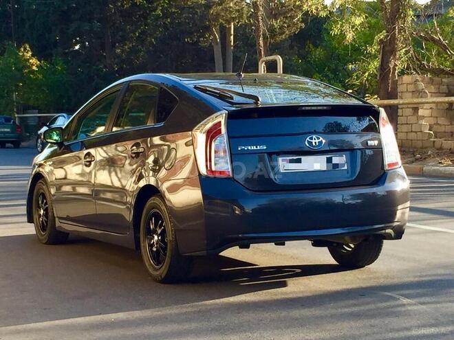 Toyota Prius 2015, 177,028 km - 1.8 l - Bakı