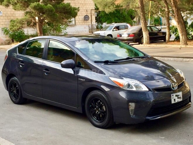 Toyota Prius 2015, 177,028 km - 1.8 l - Bakı