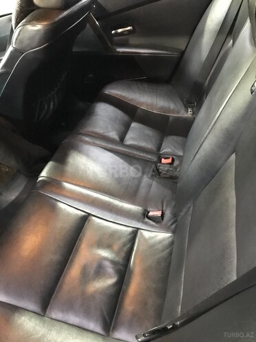 BMW 525 2004, 330,000 km - 2.5 l - Bakı