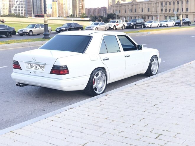 Mercedes E 220 1995, 450,000 km - 2.2 l - Lənkəran
