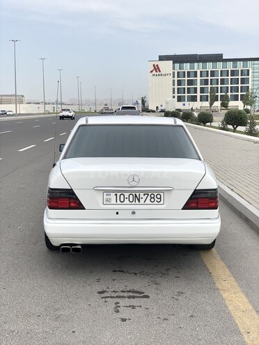 Mercedes E 220 1995, 450,000 km - 2.2 l - Lənkəran