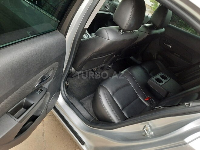 Chevrolet Cruze 2013, 135,000 km - 1.4 l - Quba