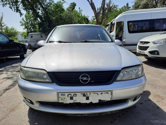 Opel Vectra 1999, 236,000 km - 2.0 l - Bakı