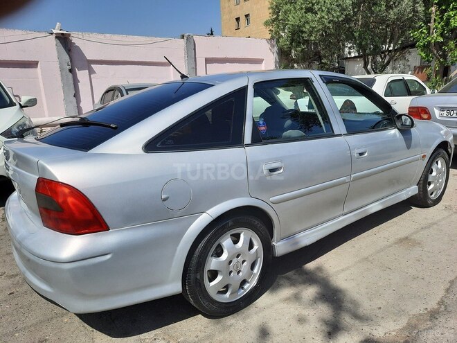 Opel Vectra 1999, 236,000 km - 2.0 l - Bakı