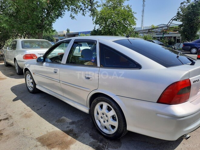 Opel Vectra 1999, 236,000 km - 2.0 l - Bakı